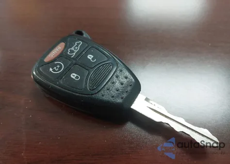 2008 Chrysler Aspen Limited из США, поврежденный, VIN 1A8HW58278F158518